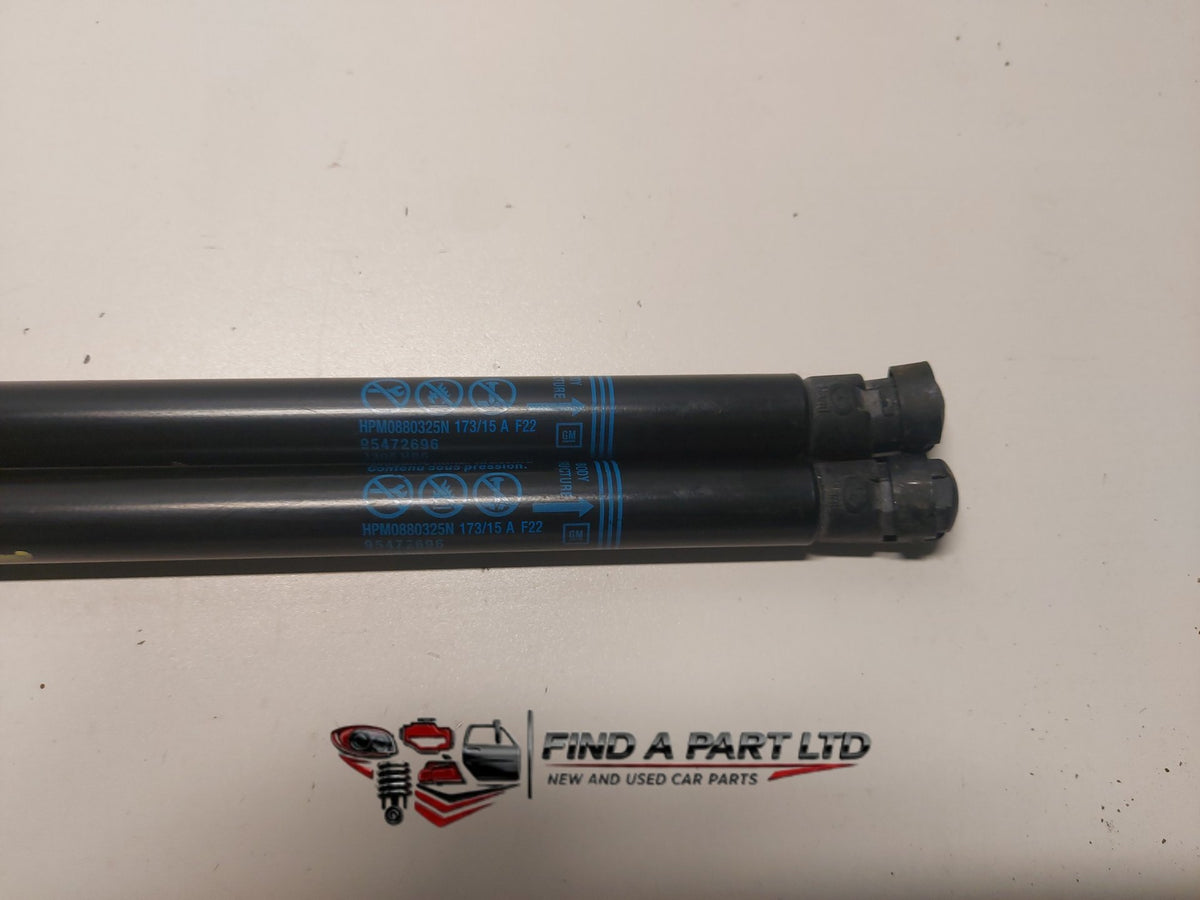 2015 Holden Cruze JH - tailgate strut pair PN: 95472696