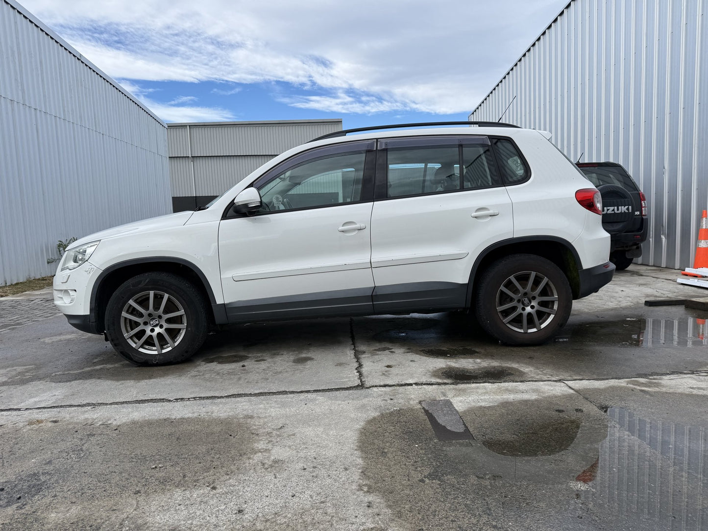 2008-2016 Volkswagen Tiguan Track & Fun MK1- 5N WVGZZZ5NZAW089701
