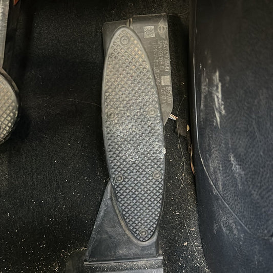 2008-2014 MINI Cooper R55 WMWML320X0TM93432 - Accelerator Pedal PN: