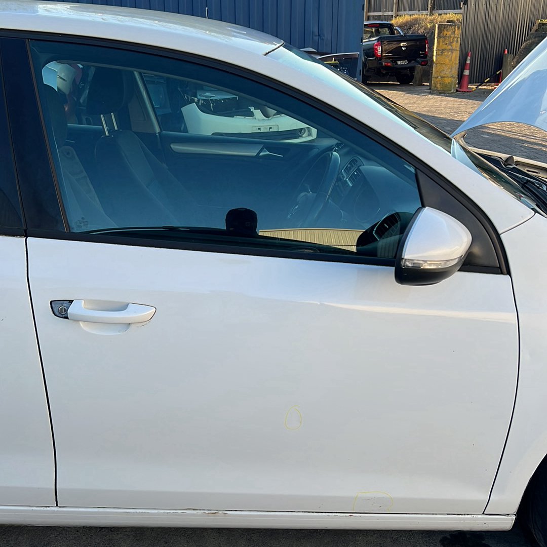 Oct 2008 to Mar 2013- Volkswagen Golf Gen 6 Hatchback 5 Door- Right Front Door