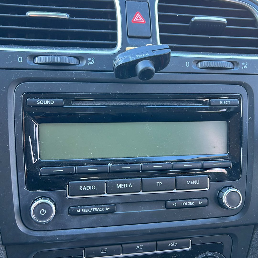 2004-2016 Volkswagen Golf- Radio Module PN: