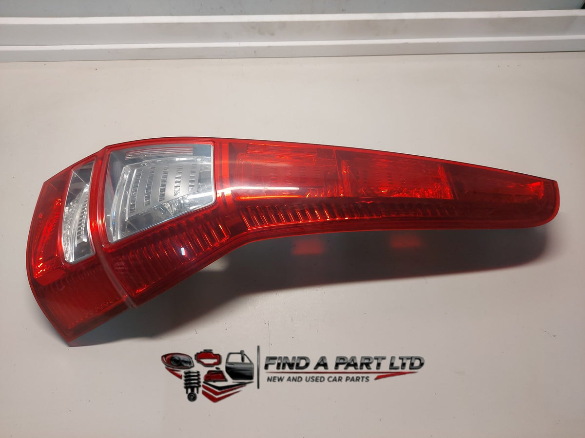 2007 Honda CR-V RE4 - Right Taillight PN: P6207