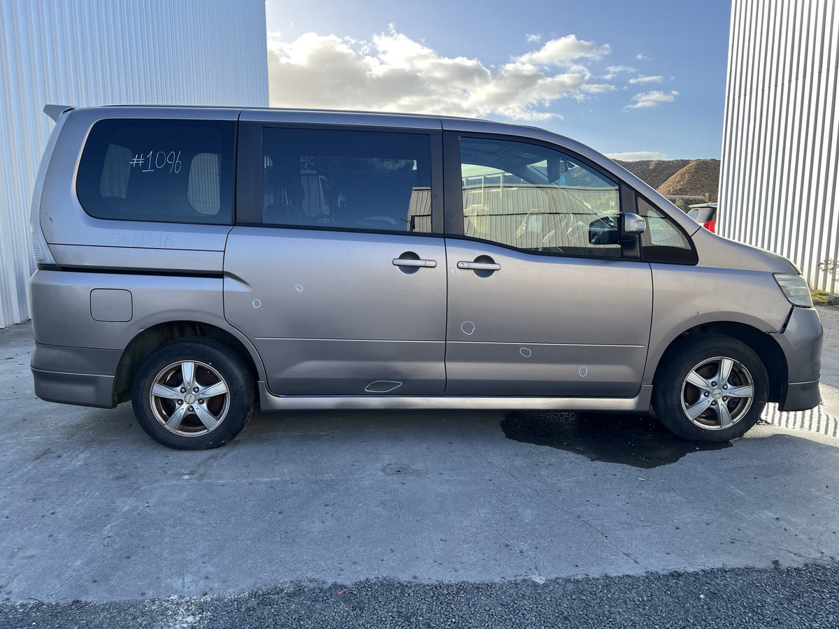 2005-2010 Nissan Serena C25 C25