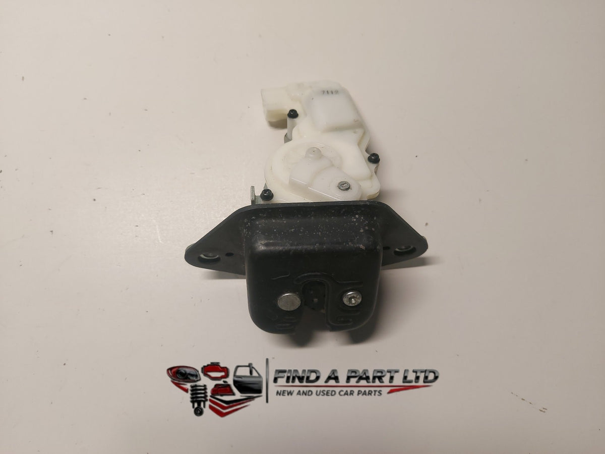 2007 Honda CR-V RE4 - Tailgate Lock Mechanism PN: