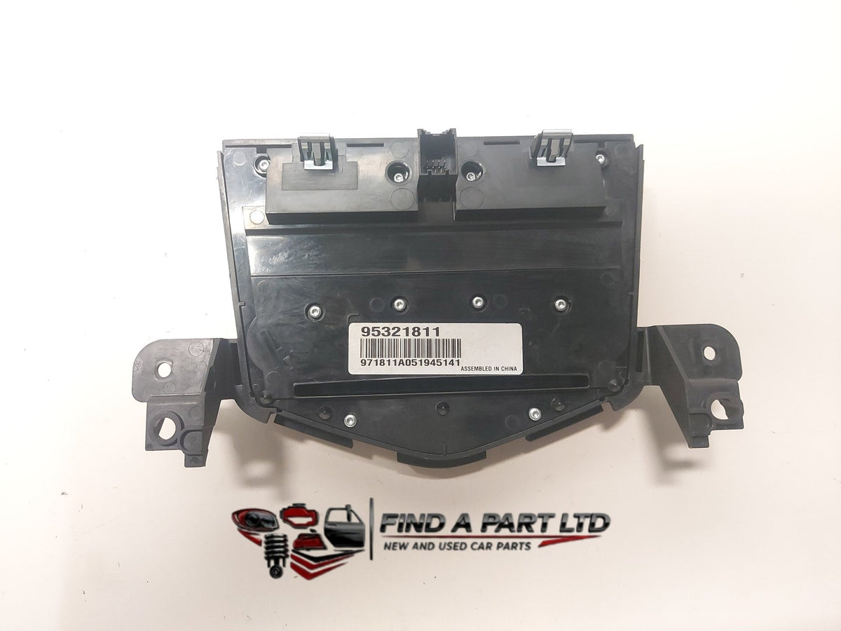 2015 Holden Cruze JH - Radio Controls PN: 95321811