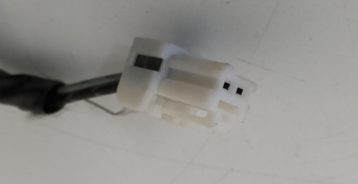 Nov 2006 to Sep 2009 - Mitsubishi Outlander ZG - High Level Stoplight