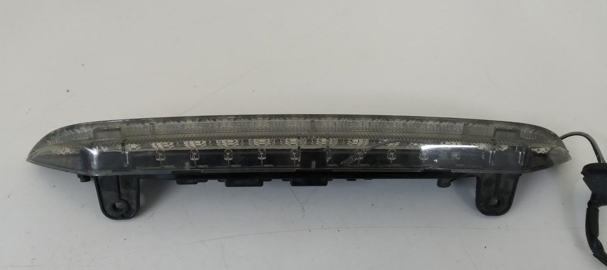 Nov 2006 to Sep 2009 - Mitsubishi Outlander ZG - High Level Stoplight