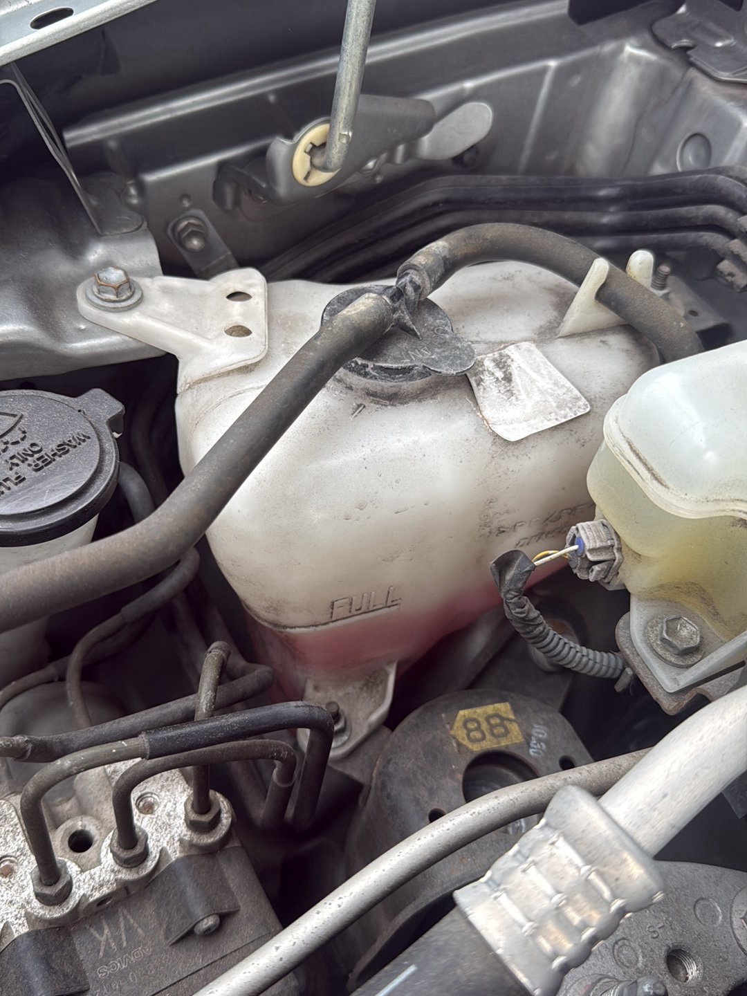 2009-2017 Toyota Wish ZGE20 - Coolant Bottle PN: