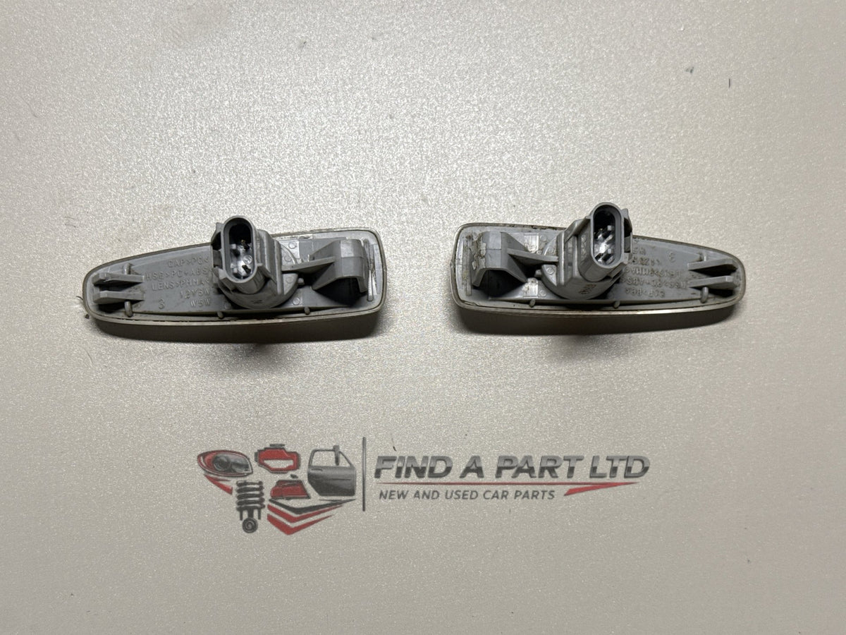 2016 Mitsubishi Outlander GF*W - Front Indicator Pair PN: 1132-232