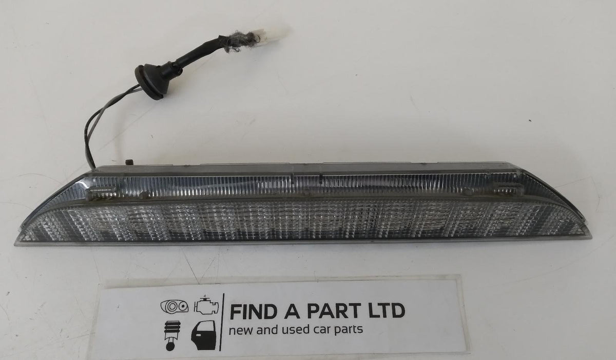 Nov 2006 to Sep 2009 - Mitsubishi Outlander ZG - High Level Stoplight