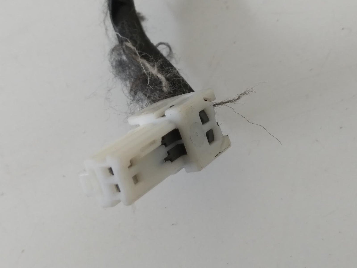 Nov 2006 to Sep 2009 - Mitsubishi Outlander ZG - High Level Stoplight