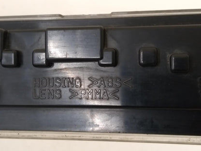 Nov 2006 to Sep 2009 - Mitsubishi Outlander ZG - High Level Stoplight