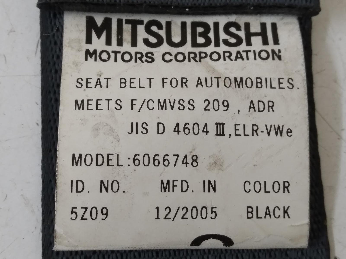 Nov 2006 to Sep 2009 - Mitsubishi Outlander ZG - Right Rear Centre Seat Belt - Mid