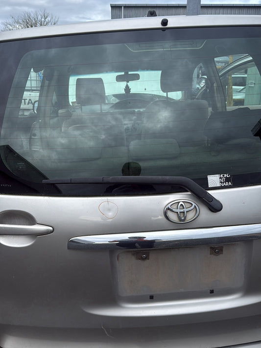 2003-2011 Toyota Raum Z20 NCZ20 - Rear Wiper Arm PN: