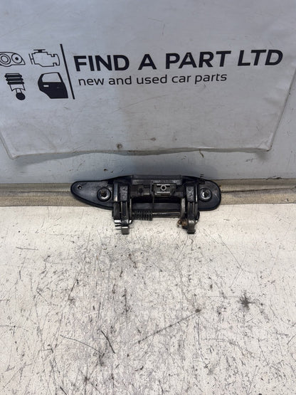 1995-2002 Nissan Primera P11 - Left Front Door Exterior Handle PN: