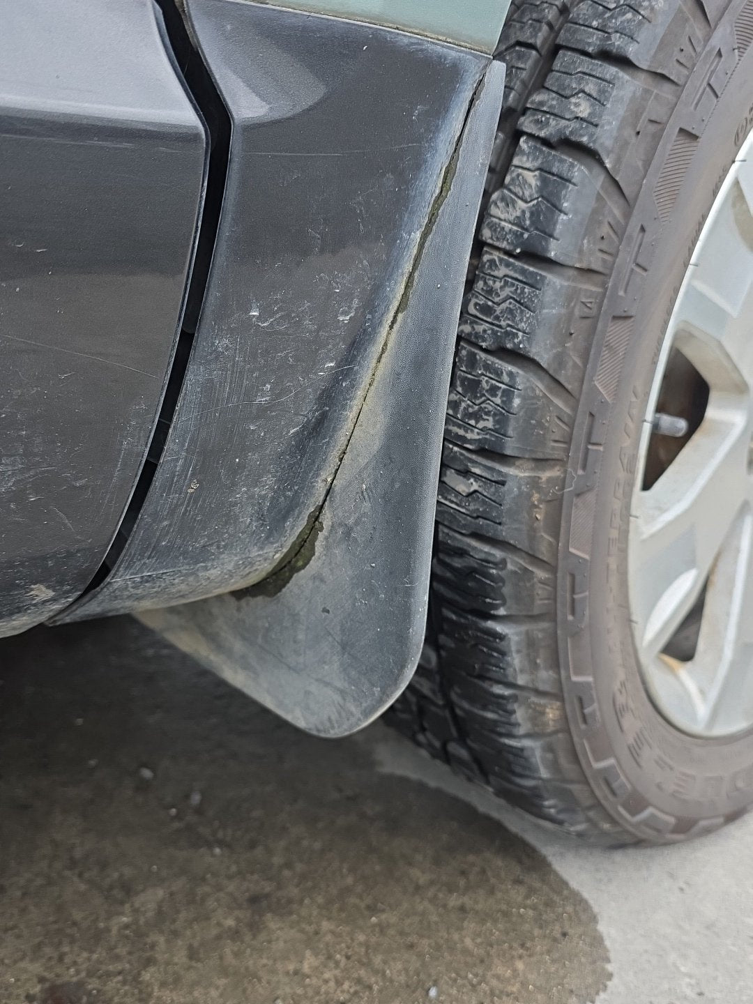 2007 Mitsubishi Delica CV5W - Mud Flaps Set PN: