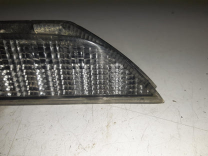 Nov 2006 to Sep 2009 - Mitsubishi Outlander ZG - High Level Stoplight