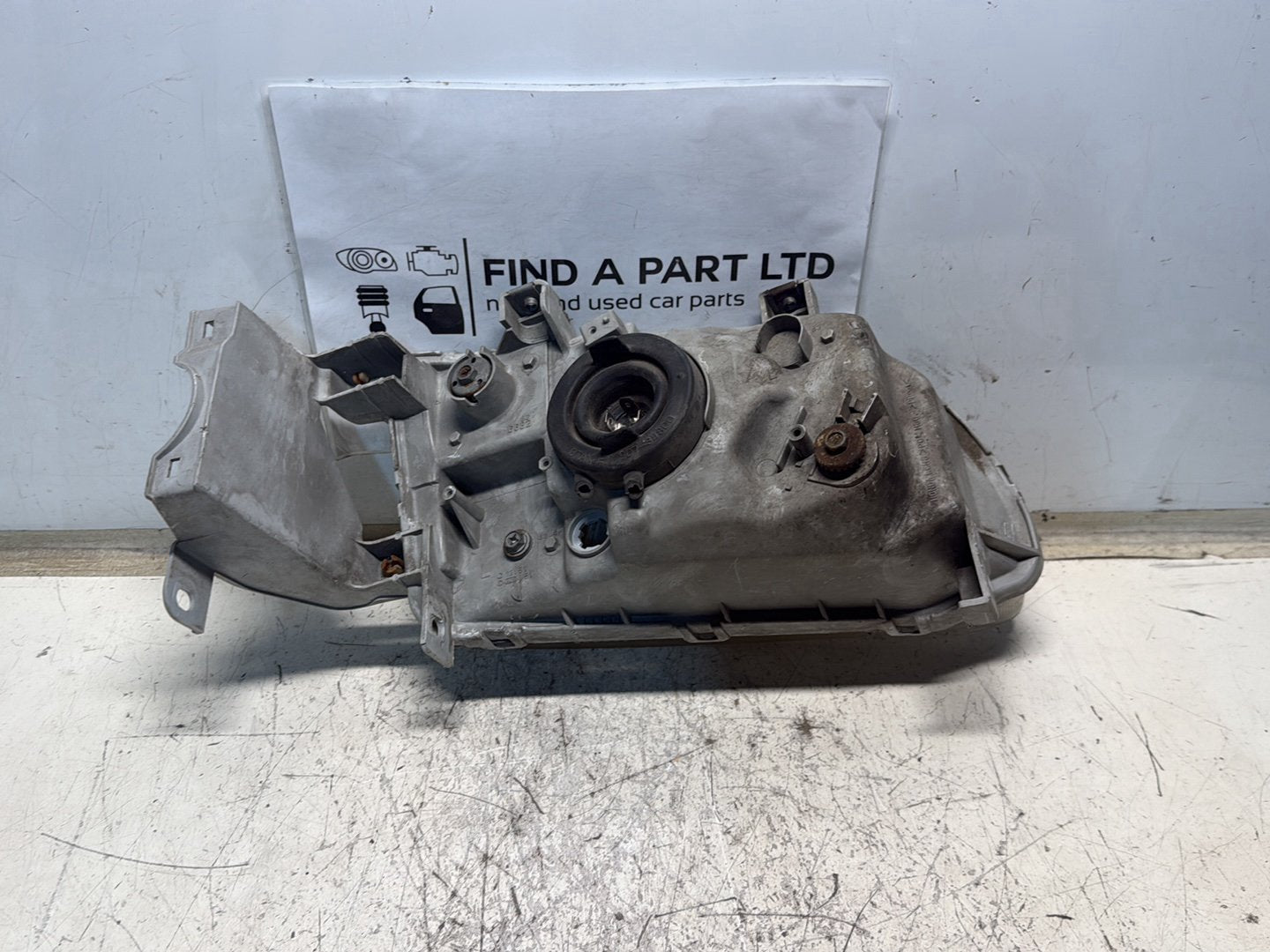 1995-1998 Honda Odyssey- Left Headlight PN: 03316683