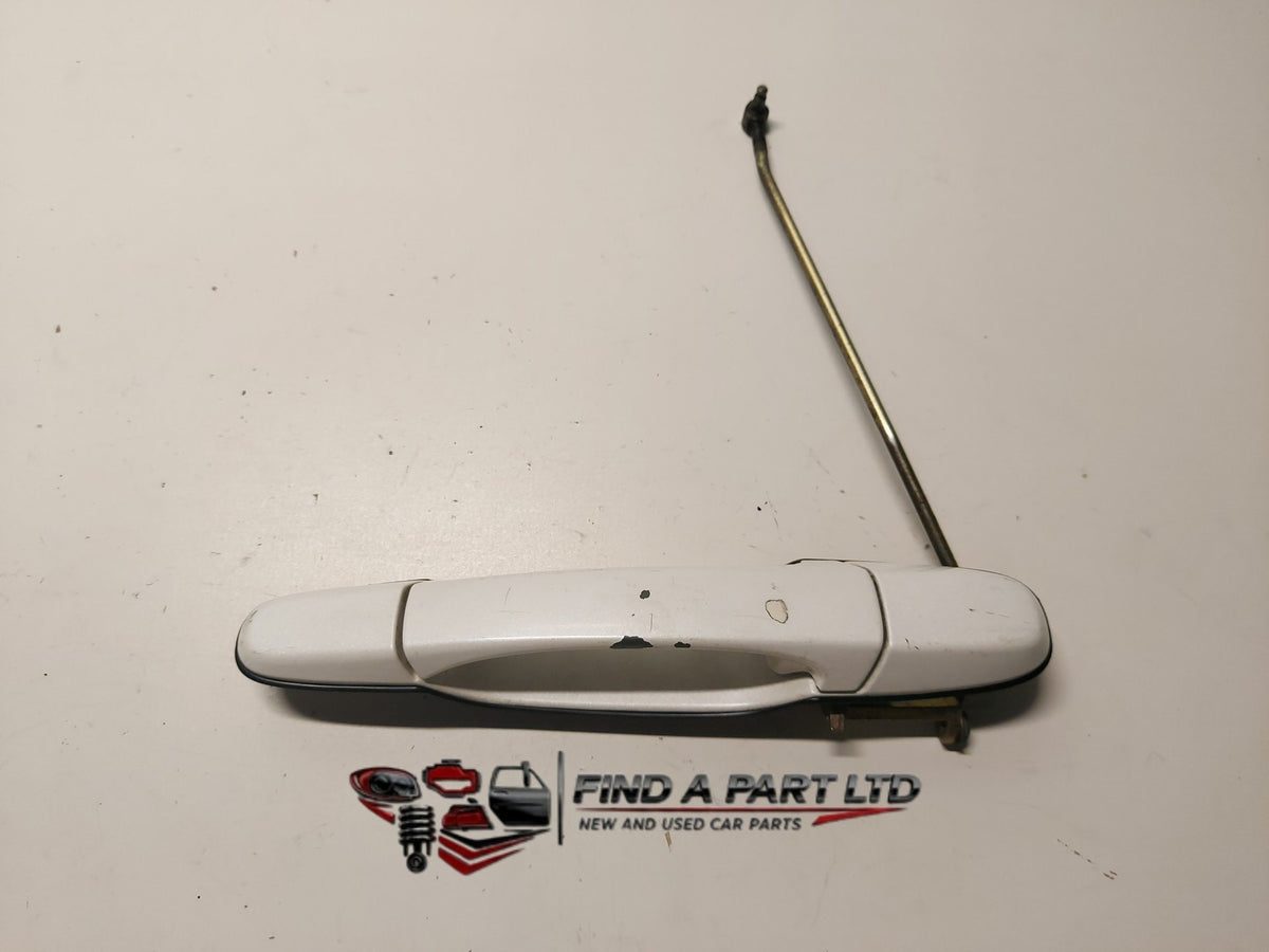 2005 Toyota Estima R30 - Left Front Exterior Door Handle PN: