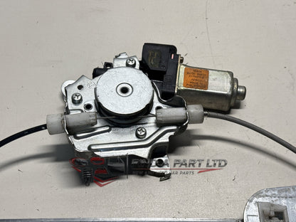 2006 Nissan X-Trail T30 - Left Rear Window Regulator/Motor PN: 80731 89913