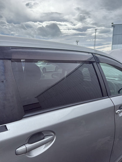 2009-2017 Toyota Wish ZGE20 - Left Front Door Window PN: