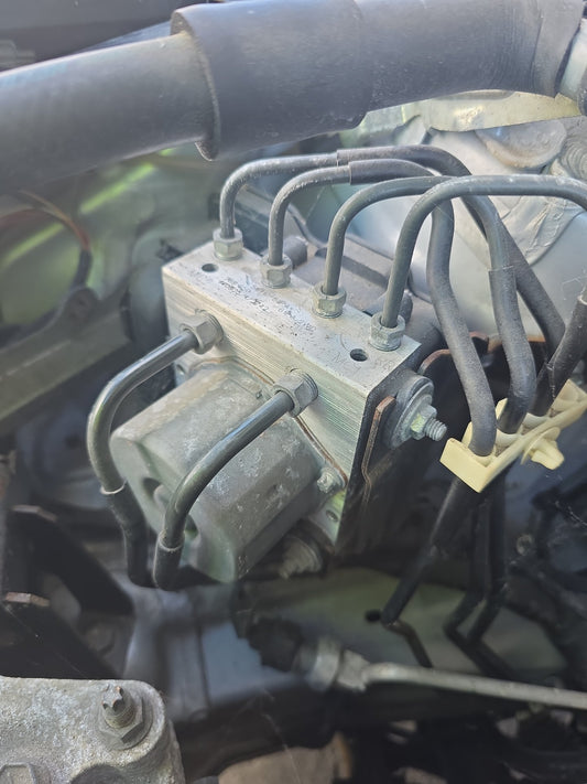 2014 Suzuki Swift FZ ZC72S - ABS Pump/Modulator PN: 56110-61PA