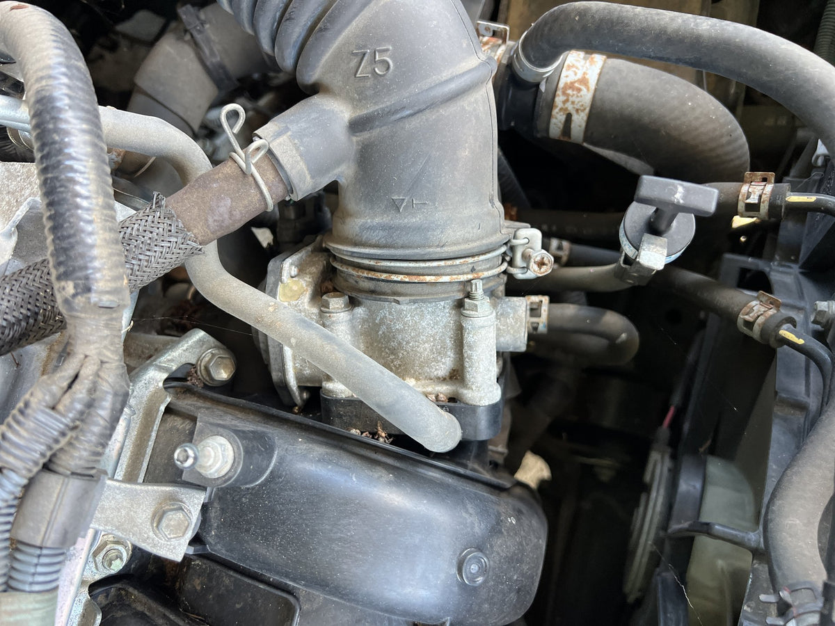2009 Toyota Corolla JTNKU56E00109575 - Throttle Body PN: