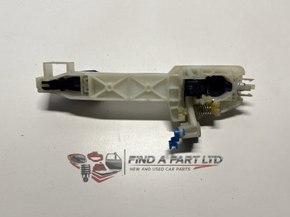 2014 Kia Rio JB - Left Front Exterior Door Handle PN: