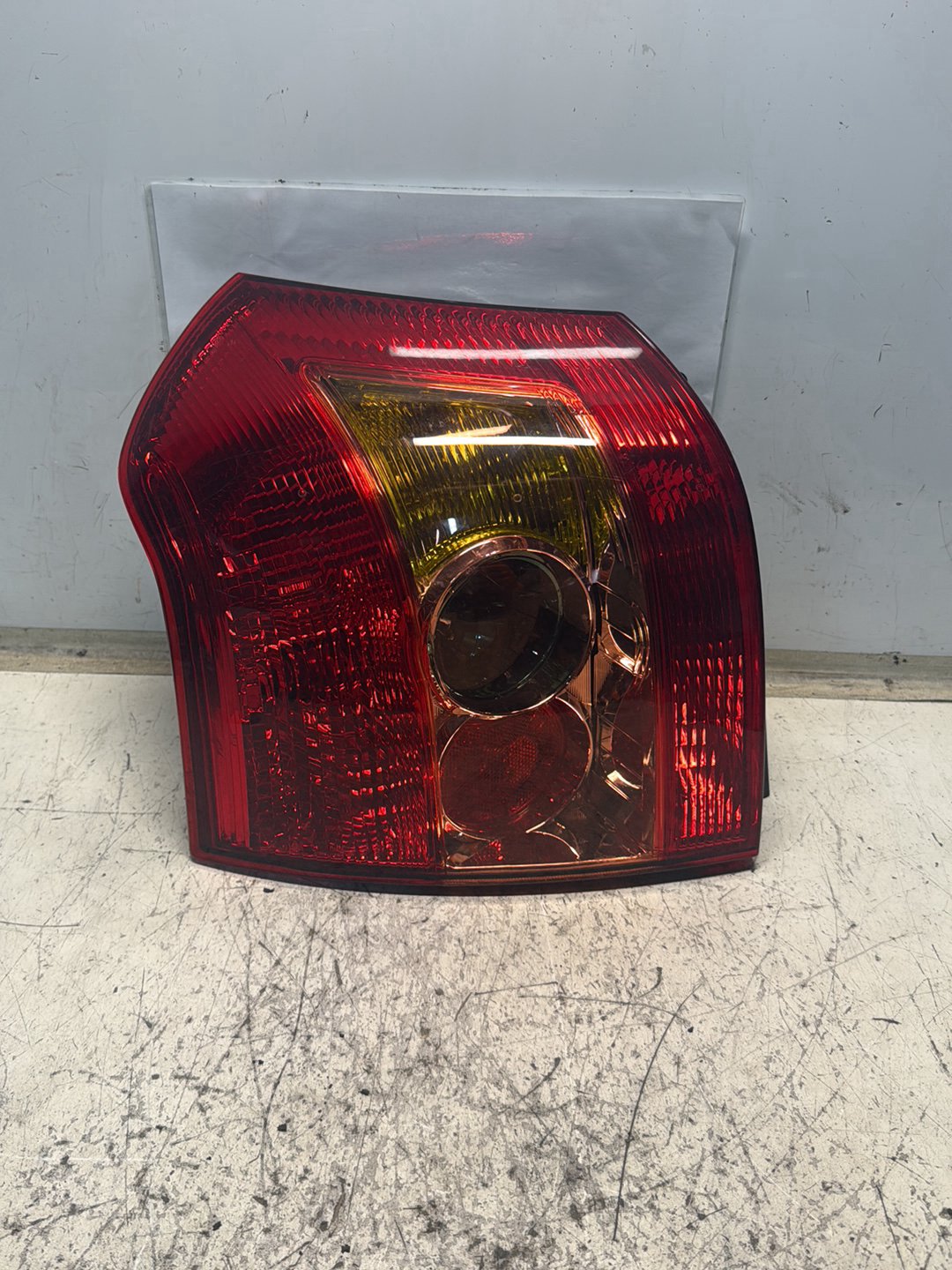 2004-2008 Toyota Corolla E120 - Left Taillight PN: tyc 11-a764
