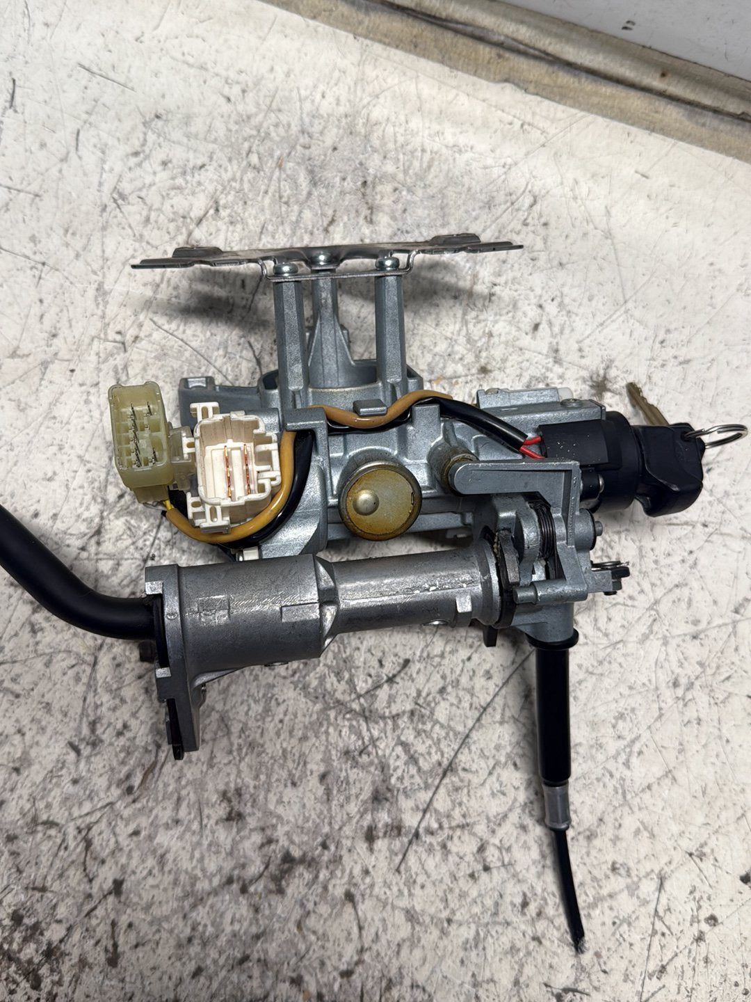 2004-2010 Toyota Passo- Ignition Switch PN: 384017
