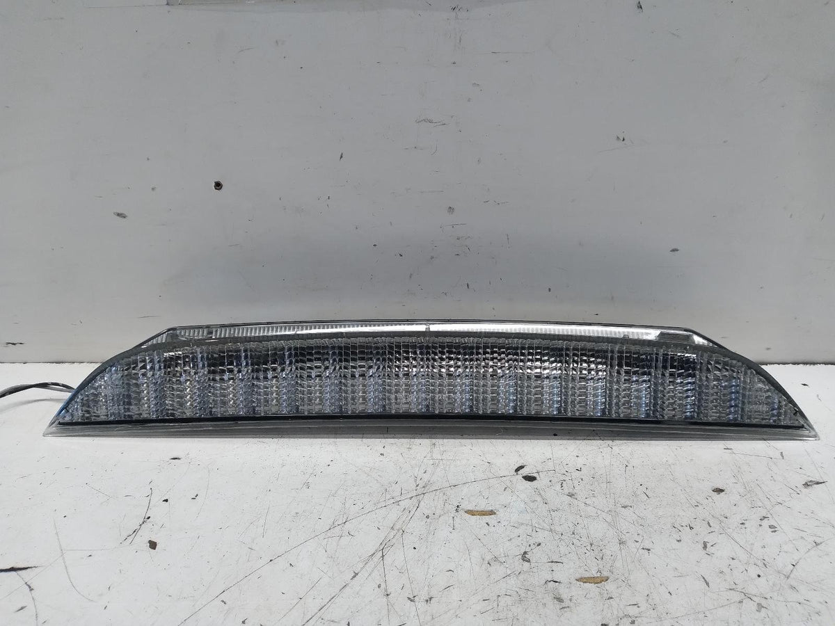 Sep 2009 to Oct 2012 - Mitsubishi Outlander ZH - High Level Stoplight