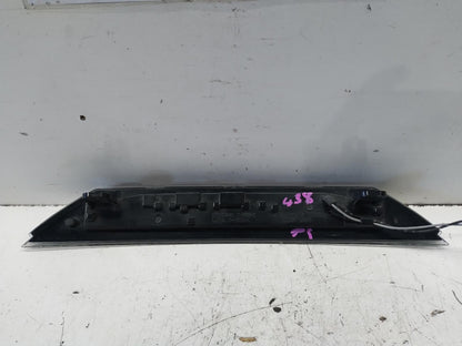 Sep 2009 to Oct 2012 - Mitsubishi Outlander ZH - High Level Stoplight