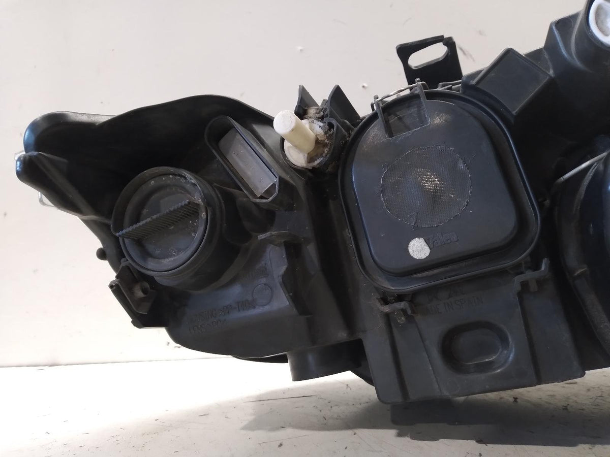 2010 BMW 3 SERIES- Left Headlight PN: