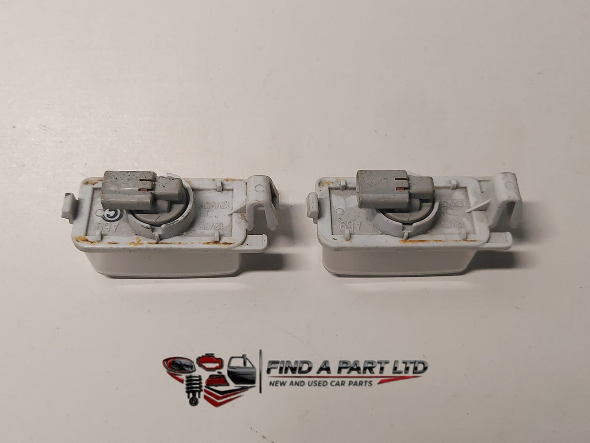 2010 Nissan Skyline V36 - Number Plate Lamp Set PN: ICHIKOH 6245