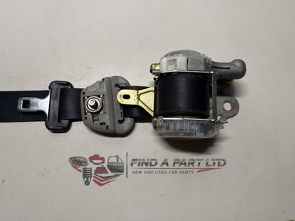 2004 Toyota Corolla E120 - Left Front Seat Belt PN: 7L8150-P