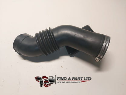 2004 Subaru Legacy BL - AIR INTAKE HOSE PN: B-026