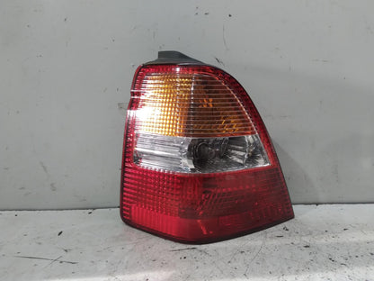 Apr 2000 to Jan 2002 - Honda Odyssey RA - Left Taillight - Orange Flasher Type