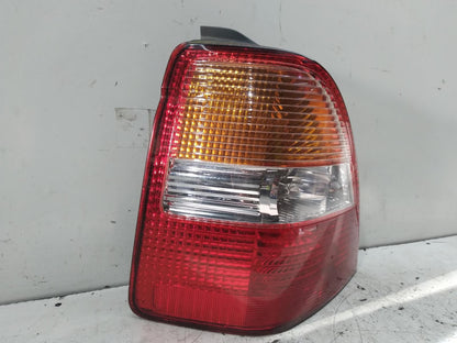 Apr 2000 to Jan 2002 - Honda Odyssey RA - Left Taillight - Orange Flasher Type