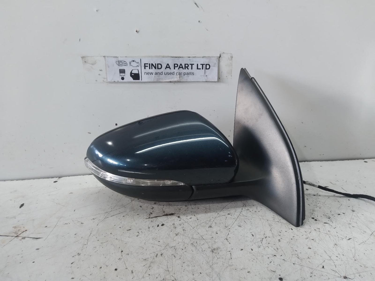 Oct 2008 to Mar 2013- Volkswagen Golf Gen 6 Hatchback- Right Door Mirror- Manual Fold, Memory Type, 10 Wire, 6XG