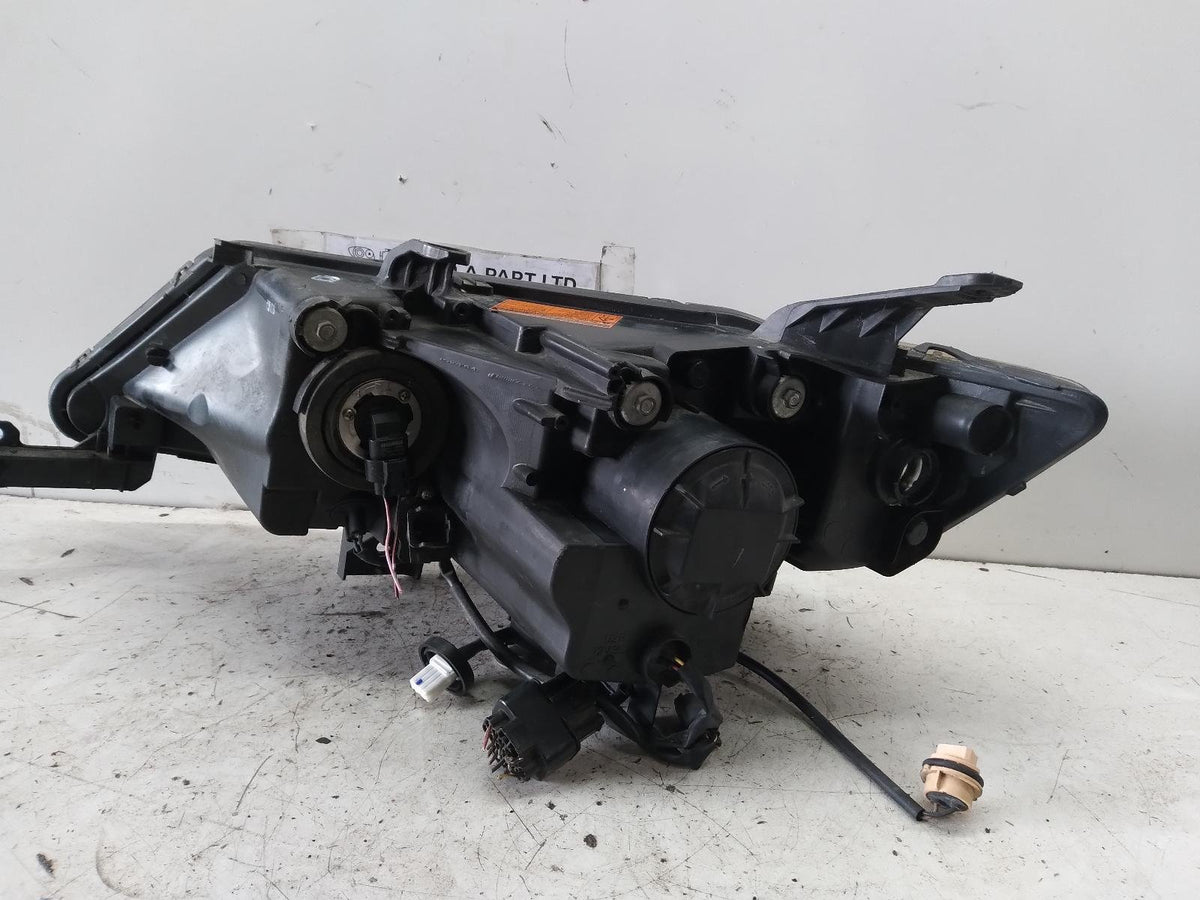 Nov 2006 to Oct 2007 - Mitsubishi Outlander ZG - Right Headlight - Xenon Type