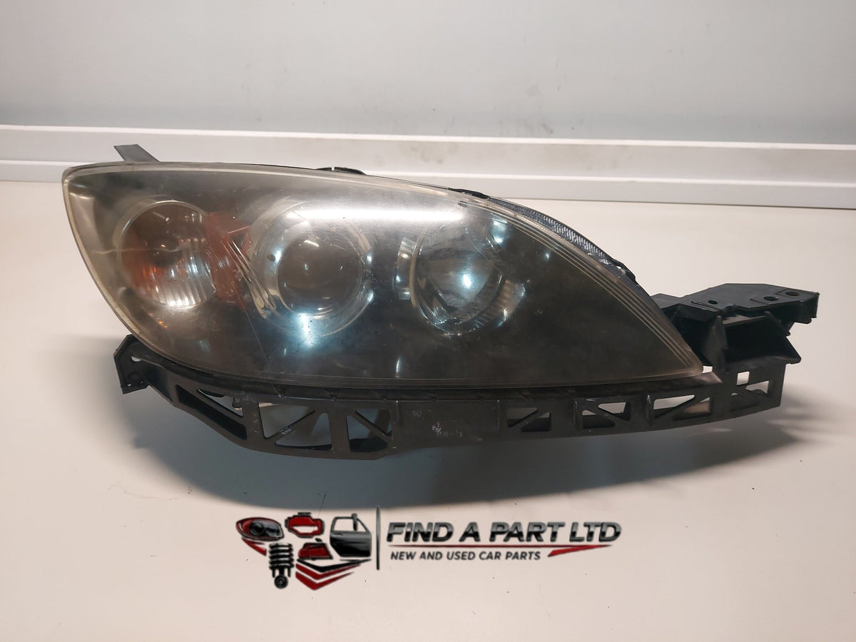 2007 Mazda Axela BK - Right Headlight PN: P2951