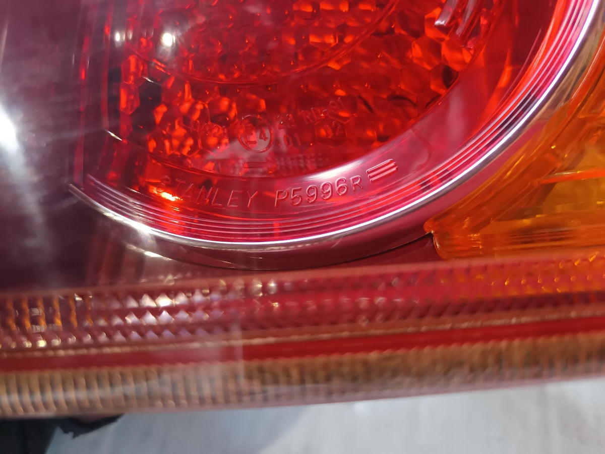 Jul 2007 to Jul 2009 - Mitsubishi Lancer CJ Sedan - Right Taillight - Red Insert Type