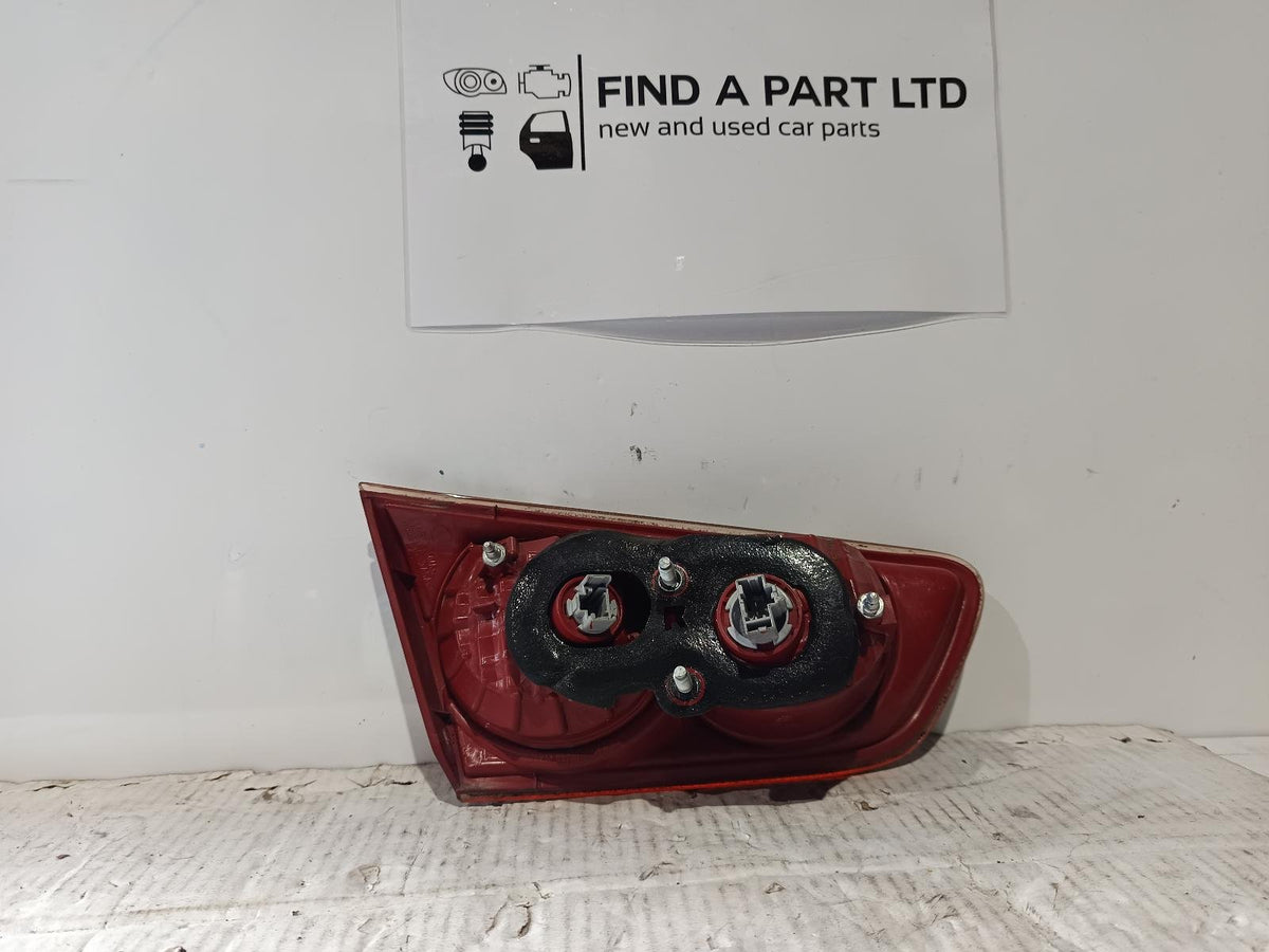 Jul 2007 to Jul 2009 - Mitsubishi Lancer CJ Sedan - Right Taillight - Red Insert Type