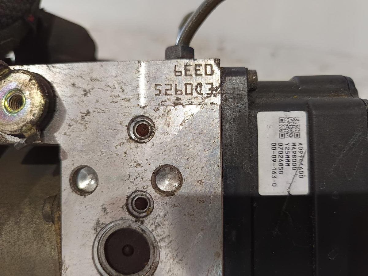 May 1997 to May 2002 - Nissan Elgrand E50 - ABS Pump/Modulator