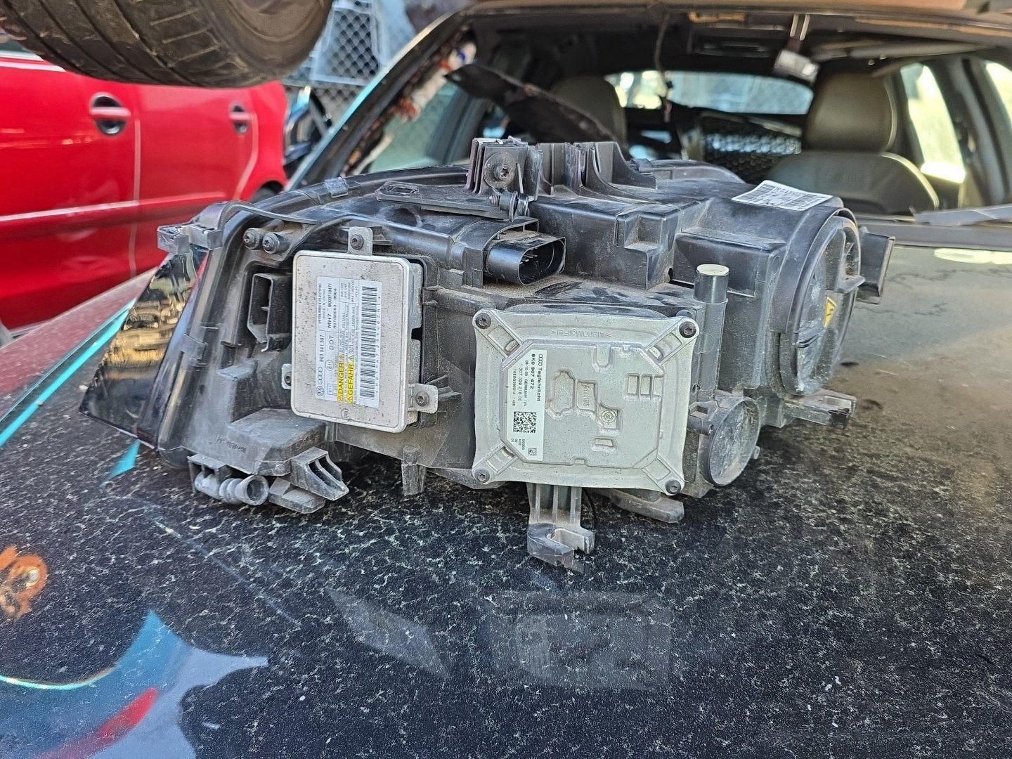 Feb 2008 to Jun 2012- Audi A4 B8 8K- Right Headlight- Xenon-Non Adaptive Type
