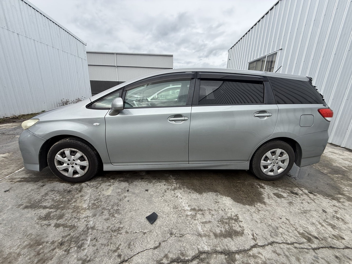 2009-2017 Toyota Wish ZGE20