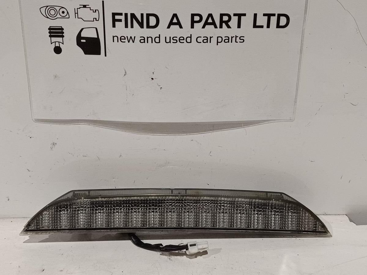 Nov 2006 to Sep 2009 - Mitsubishi Outlander ZG - High Level Stoplight