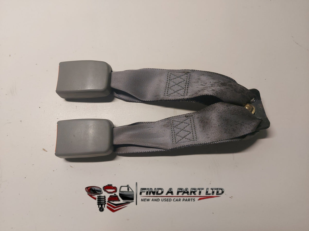 2004 Toyota Camry XV30 - Centre Seat Belt Stalk PN: 73480-YC080-B0