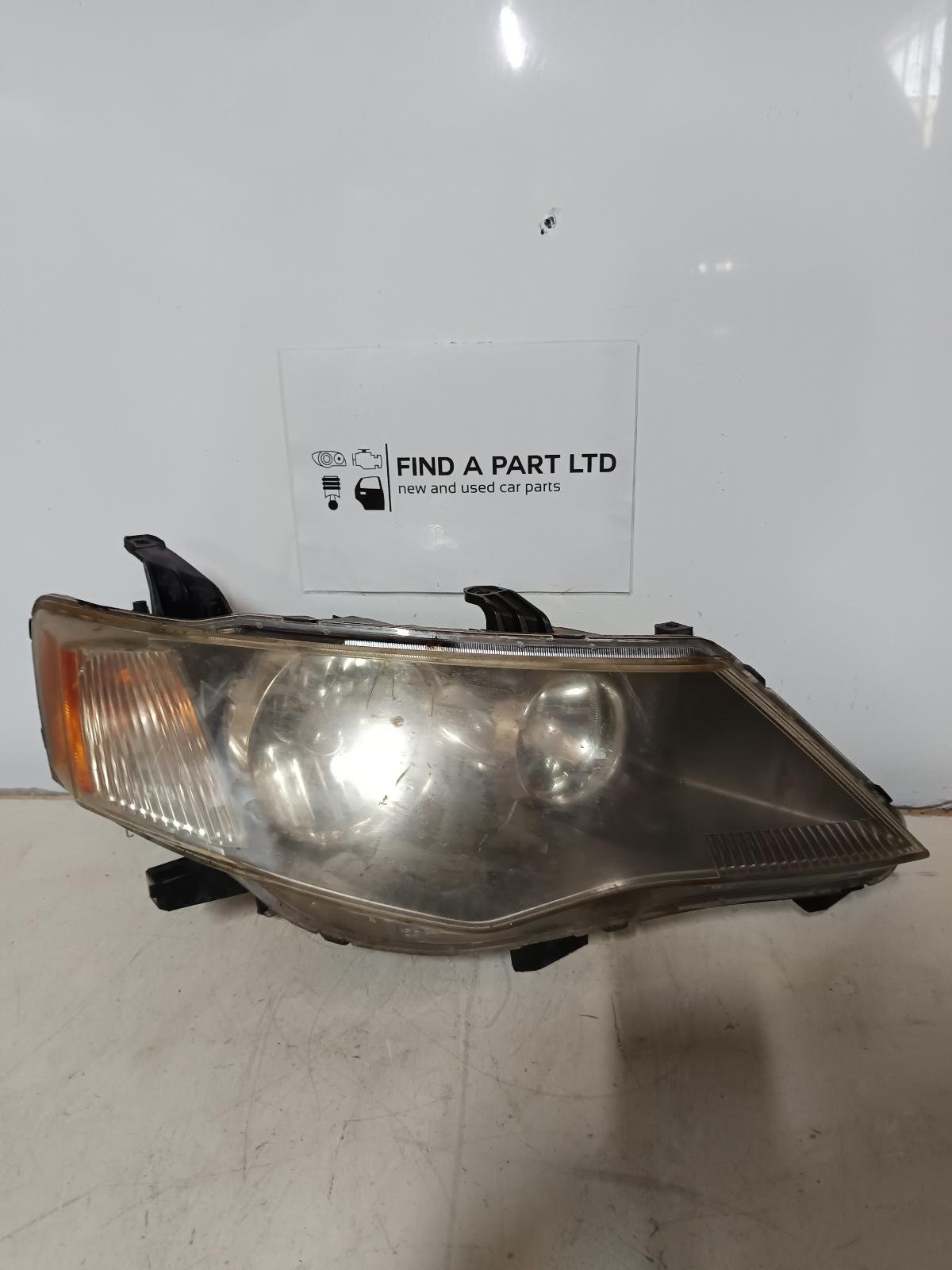 Nov 2006 to Oct 2007 - Mitsubishi Outlander ZG - Right Headlight - Xenon Type