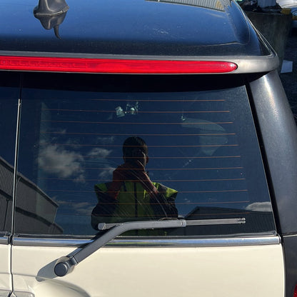 2008-2014 MINI Cooper R55 WMWML320X0TM93432 - Tailgate Glass PN: